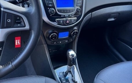 Hyundai Solaris II рестайлинг, 2013 год, 1 030 000 рублей, 18 фотография