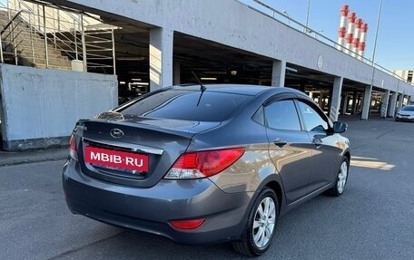 Hyundai Solaris II рестайлинг, 2013 год, 1 030 000 рублей, 21 фотография