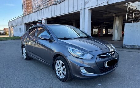 Hyundai Solaris II рестайлинг, 2013 год, 1 030 000 рублей, 26 фотография