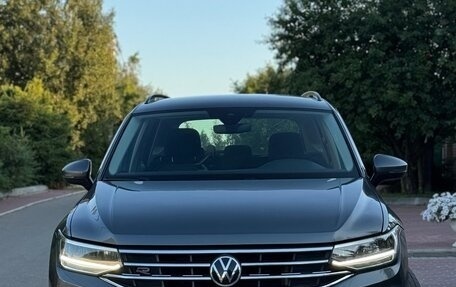 Volkswagen Tiguan II, 2021 год, 3 250 000 рублей, 2 фотография