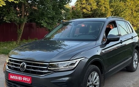 Volkswagen Tiguan II, 2021 год, 3 250 000 рублей, 10 фотография