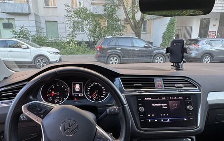 Volkswagen Tiguan II, 2021 год, 3 250 000 рублей, 22 фотография