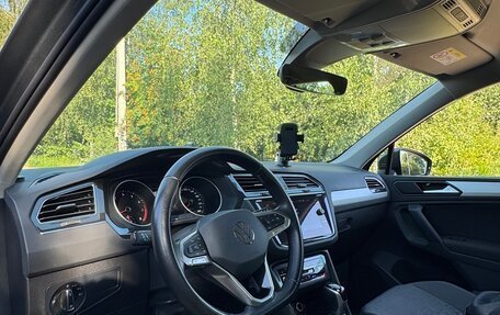 Volkswagen Tiguan II, 2021 год, 3 250 000 рублей, 26 фотография
