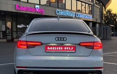 Audi A4, 2019 год, 3 090 000 рублей, 39 фотография