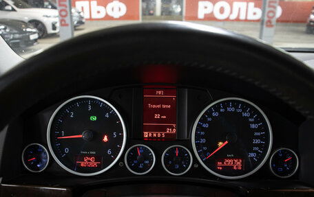Volkswagen Touareg III, 2008 год, 989 000 рублей, 13 фотография