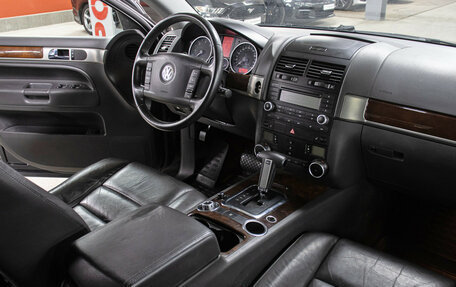 Volkswagen Touareg III, 2008 год, 989 000 рублей, 11 фотография