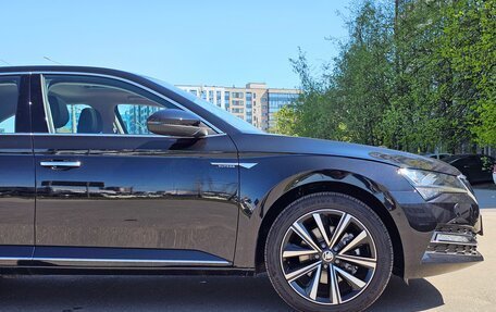 Skoda Superb III рестайлинг, 2025 год, 3 300 000 рублей, 6 фотография