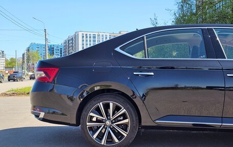 Skoda Superb III рестайлинг, 2025 год, 3 300 000 рублей, 5 фотография