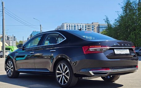 Skoda Superb III рестайлинг, 2025 год, 3 300 000 рублей, 10 фотография