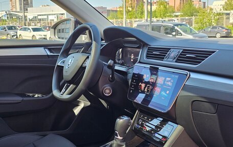 Skoda Superb III рестайлинг, 2025 год, 3 300 000 рублей, 21 фотография