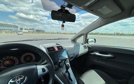 Toyota Auris II, 2011 год, 1 100 000 рублей, 12 фотография