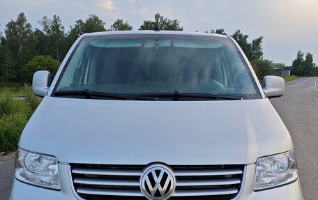 Volkswagen Multivan T5, 2003 год, 1 300 000 рублей, 2 фотография