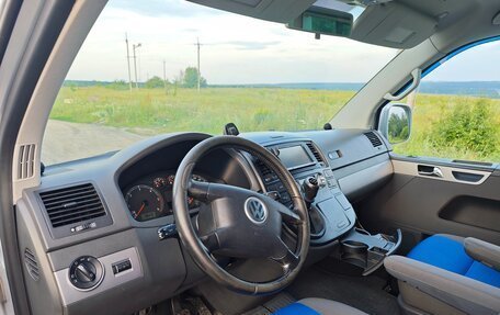 Volkswagen Multivan T5, 2003 год, 1 300 000 рублей, 8 фотография
