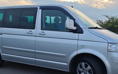 Volkswagen Multivan T5, 2003 год, 1 300 000 рублей, 3 фотография