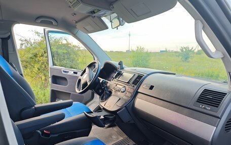 Volkswagen Multivan T5, 2003 год, 1 300 000 рублей, 9 фотография