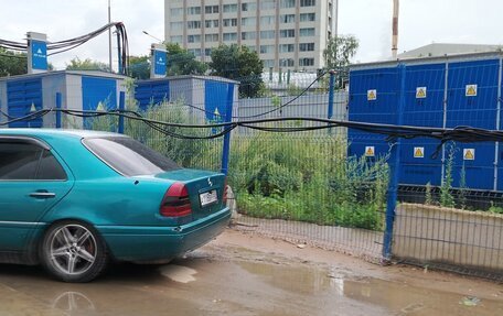 Mercedes-Benz C-Класс, 1997 год, 280 000 рублей, 2 фотография