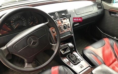 Mercedes-Benz C-Класс, 1997 год, 280 000 рублей, 10 фотография