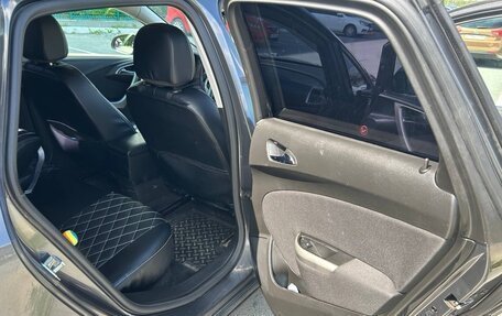 Opel Astra J, 2010 год, 750 000 рублей, 18 фотография