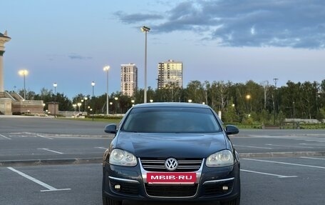 Volkswagen Jetta VI, 2008 год, 750 000 рублей, 3 фотография