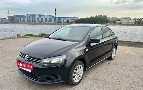 Volkswagen Polo VI (EU Market), 2013 год, 850 000 рублей, 2 фотография