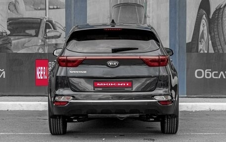 KIA Sportage IV рестайлинг, 2020 год, 2 415 000 рублей, 4 фотография