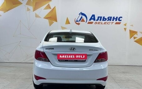 Hyundai Solaris II рестайлинг, 2015 год, 790 000 рублей, 4 фотография