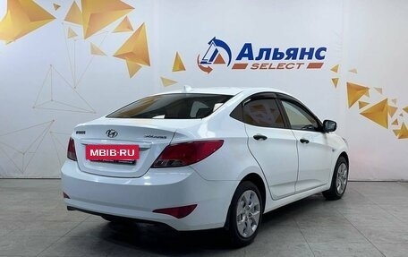 Hyundai Solaris II рестайлинг, 2015 год, 790 000 рублей, 3 фотография