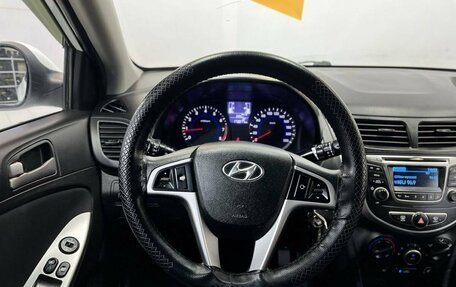 Hyundai Solaris II рестайлинг, 2015 год, 790 000 рублей, 10 фотография