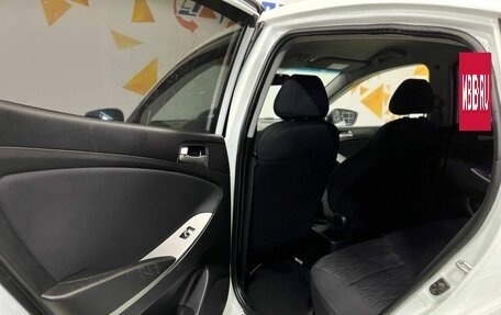 Hyundai Solaris II рестайлинг, 2015 год, 790 000 рублей, 24 фотография