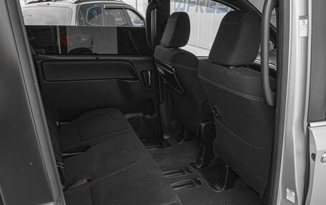 Toyota Esquire I, 2019 год, 2 719 000 рублей, 13 фотография