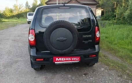 Chevrolet Niva I рестайлинг, 2011 год, 450 000 рублей, 3 фотография