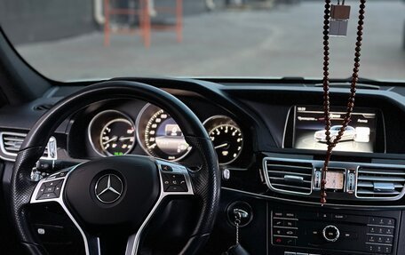 Mercedes-Benz E-Класс, 2015 год, 2 250 000 рублей, 14 фотография