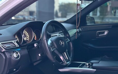 Mercedes-Benz E-Класс, 2015 год, 2 250 000 рублей, 13 фотография