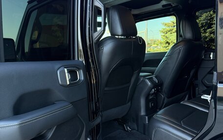 Jeep Wrangler, 2019 год, 4 450 000 рублей, 20 фотография