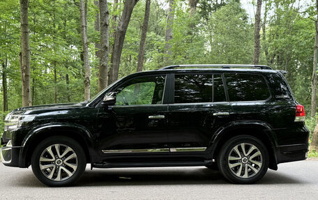 Toyota Land Cruiser 200, 2017 год, 6 800 000 рублей, 7 фотография