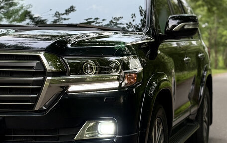 Toyota Land Cruiser 200, 2017 год, 6 800 000 рублей, 3 фотография