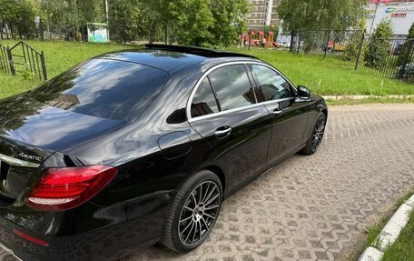 Mercedes-Benz E-Класс, 2019 год, 4 140 000 рублей, 5 фотография
