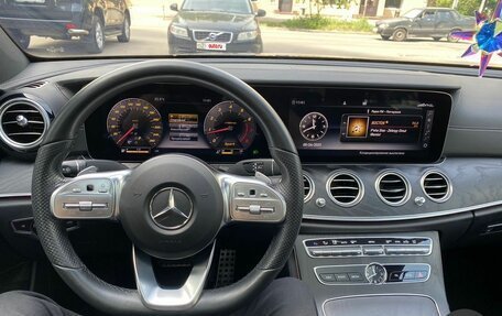 Mercedes-Benz E-Класс, 2019 год, 4 140 000 рублей, 10 фотография