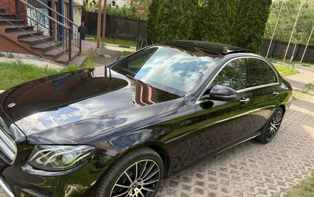 Mercedes-Benz E-Класс, 2019 год, 4 140 000 рублей, 14 фотография