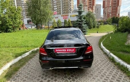 Mercedes-Benz E-Класс, 2019 год, 4 140 000 рублей, 9 фотография
