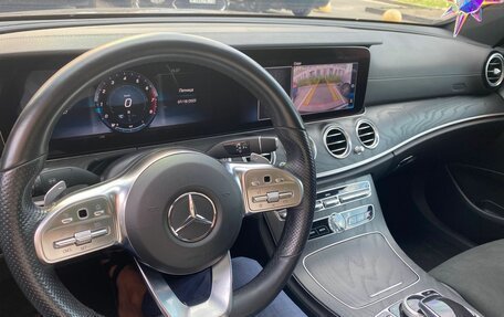 Mercedes-Benz E-Класс, 2019 год, 4 140 000 рублей, 19 фотография