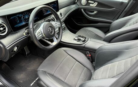 Mercedes-Benz E-Класс, 2019 год, 4 140 000 рублей, 30 фотография