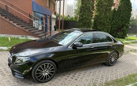 Mercedes-Benz E-Класс, 2019 год, 4 140 000 рублей, 25 фотография