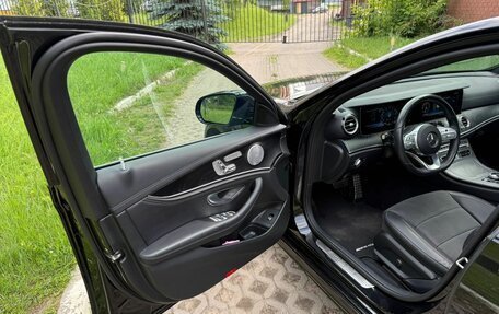 Mercedes-Benz E-Класс, 2019 год, 4 140 000 рублей, 22 фотография