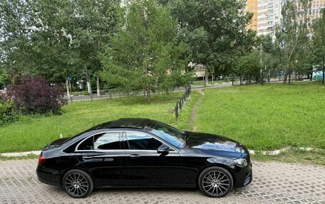 Mercedes-Benz E-Класс, 2019 год, 4 140 000 рублей, 31 фотография