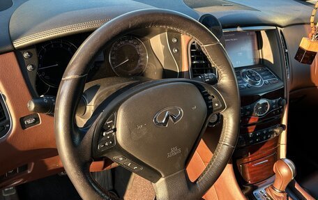 Infiniti QX50 I рестайлинг, 2013 год, 1 890 000 рублей, 17 фотография