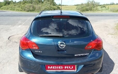 Opel Astra J, 2011 год, 880 000 рублей, 4 фотография
