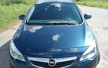 Opel Astra J, 2011 год, 880 000 рублей, 9 фотография