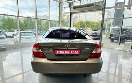 Toyota Camry V40, 2003 год, 690 000 рублей, 4 фотография