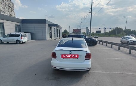 Volkswagen Polo VI (EU Market), 2018 год, 700 000 рублей, 2 фотография